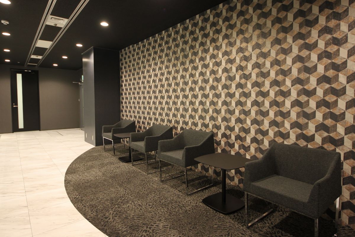 オフィスデザイン実績～プレミアムブラックの中で織り成す多彩な質感の融合オフィス