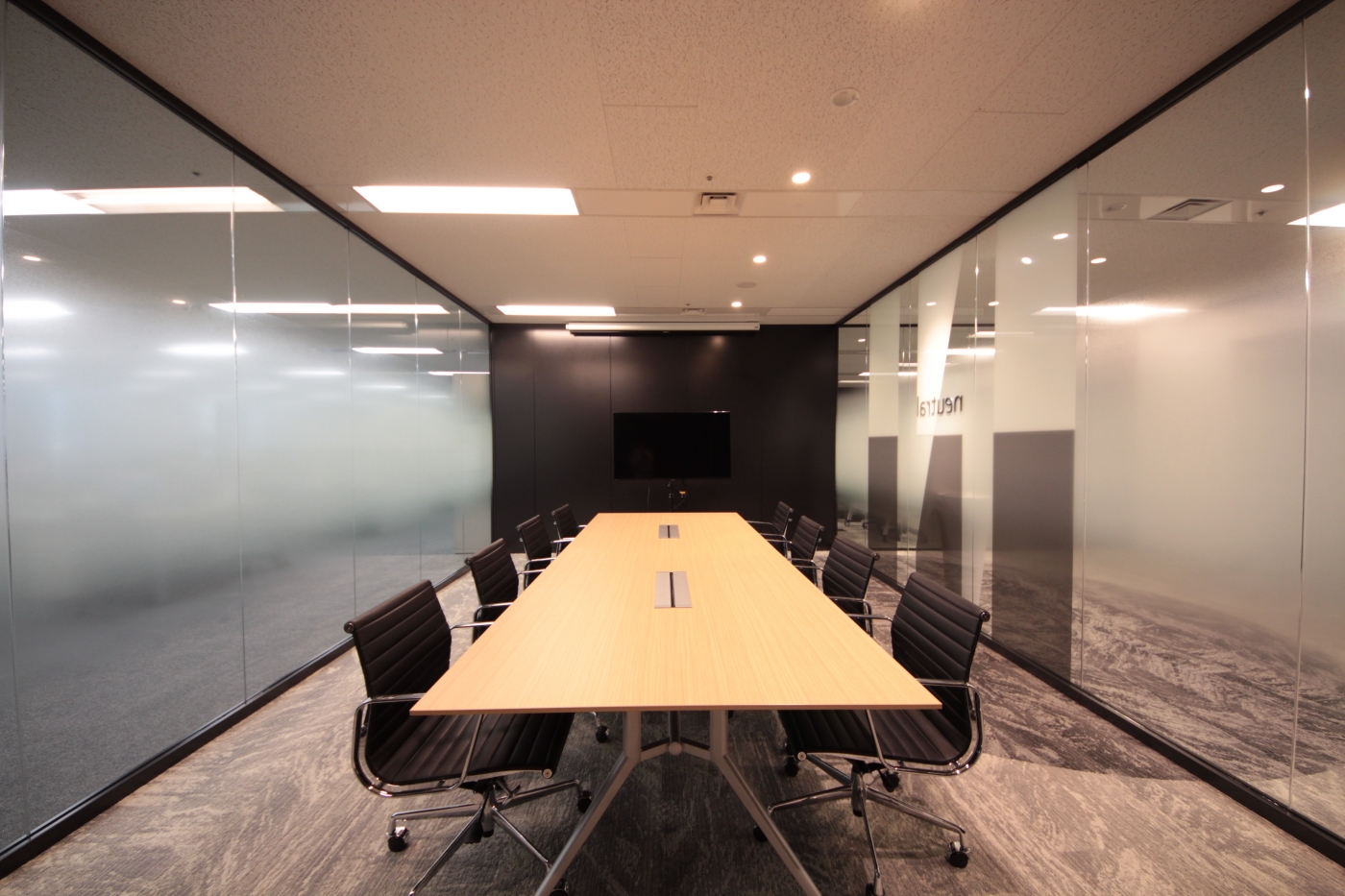 オフィスデザイン実績～オープンな空間でお客様をお出迎えするー　ブランディングを意識した名古屋のデザイナーズオフィス