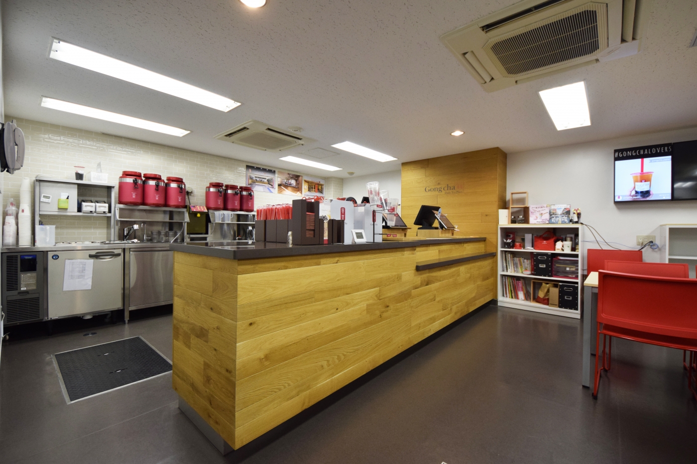 オフィスデザイン実績～世界で人気の台湾ティーカフェ ”ゴンチャ” の未来を紡ぐヒストリーオフィス