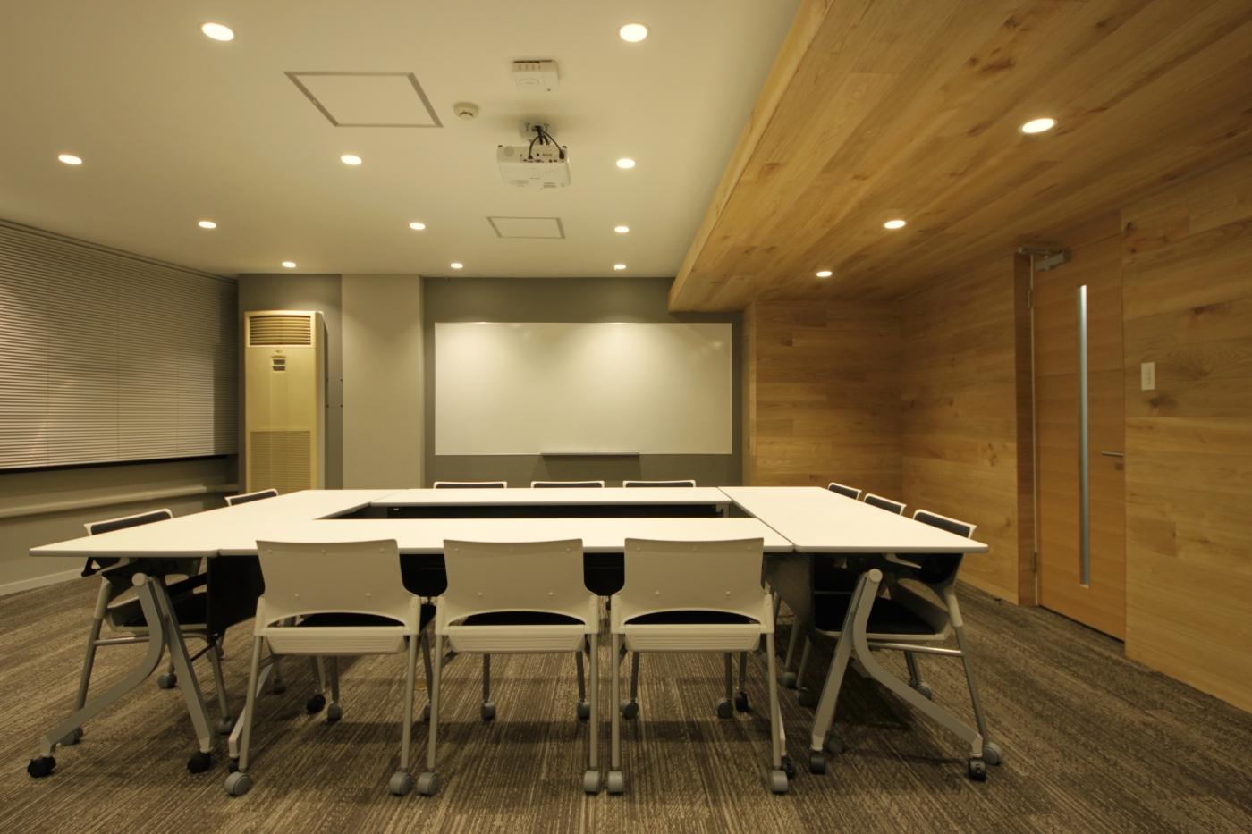 オフィスデザイン実績～伝統と現代の融合が織りなす次世代へ繋ぐオフィス