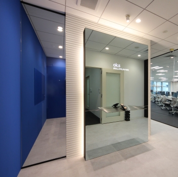 新しい企業価値を生み出す、開放感あふれるオフィス