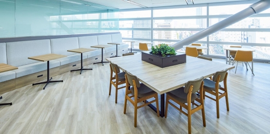 オフィスデザイン事例|コールセンターの概念を変え、働き方を選べる。企業・社員の成長につながるオフィス