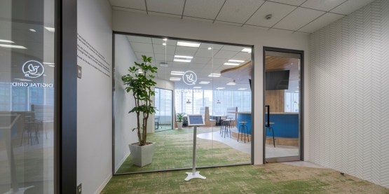 オフィスデザイン事例|コミュニケーションが生まれ、心のよりどころになるオフィス「Perche -止まり木-」