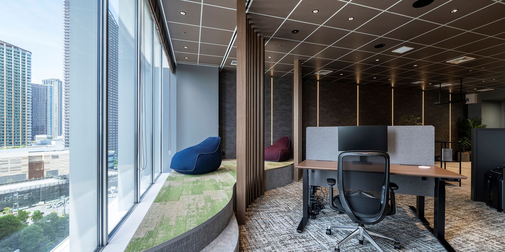 オフィスデザイン実績～働きやすい環境を自ら選択できる、社員向けコワーキングスペース